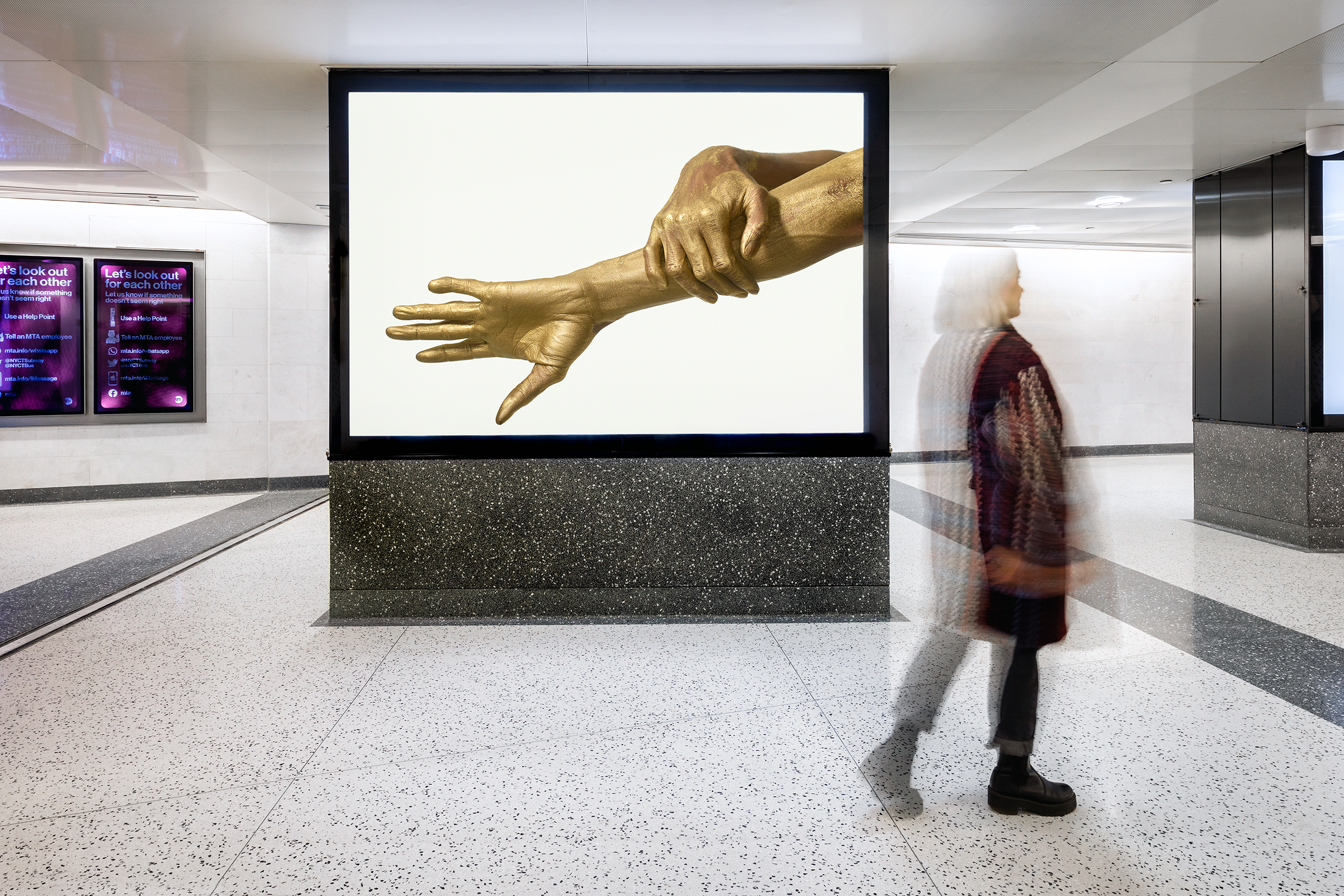 Paul Pfeiffer: Still Life | International Center of Photography